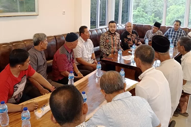 Fadly Amran Bertemu Tokoh Masyarakat Lubuk Minturun, Komitmen Bersama Menuju Kota Padang yang Lebih Baik
