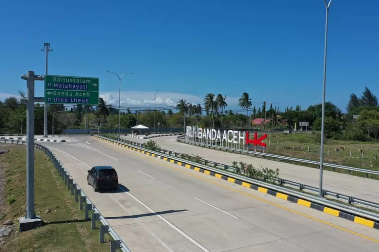 Pembangunan mega proyek jalan Banda Aceh-Medan Ruas jalan tol Banda Aceh-Medan dibagi dalam 5 tol, yakni tol Banda Aceh-Sigli, Sigli-Lhokseumaw, Lhokseumawe-Langsa, Langsa-Binjai dan Binjai-Medan.