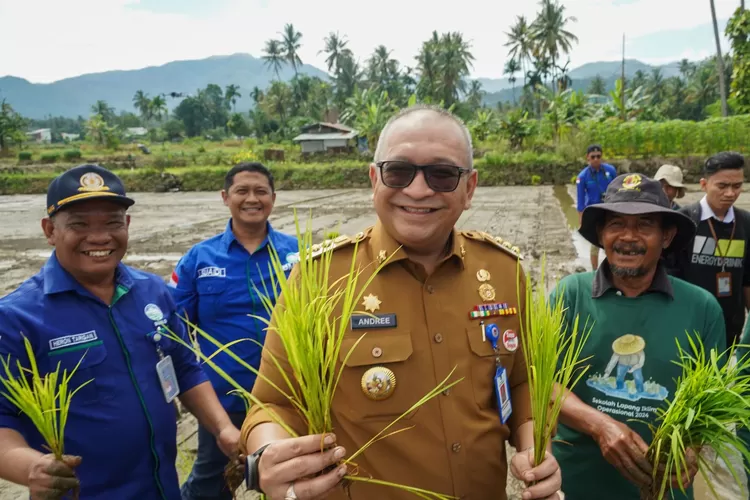 Penjabat (Pj) Wali Kota Padang Andree Harmadi Algamar mengapresiasi Program Sekolah Lapangan Iklim (SLI) yang diinisiasi oleh Badan Meteorologi Klimatologi dan Geofisika (BMKG). (Humas Pemko Padang )
