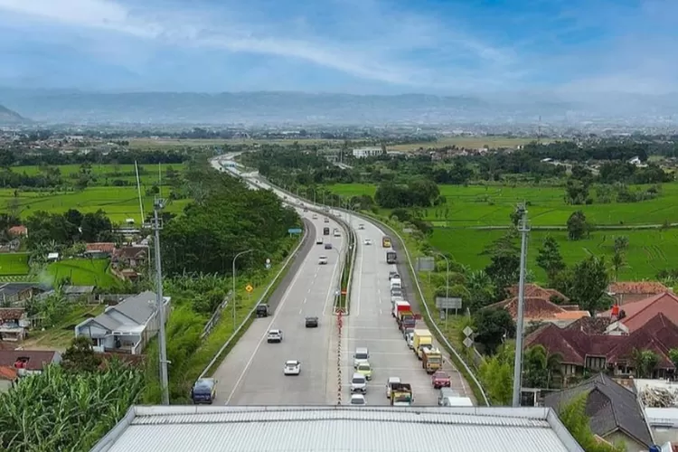 Jalan Tol di Jawa Barat Ini Jadi Tonggak Baru Kemajuan Pariwisata Wilayah Bandung Selatan (bpjt.pu.go.id)