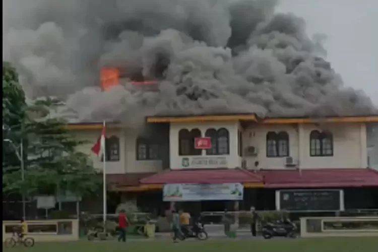 Kebakaran Kantor Camat Medan Area