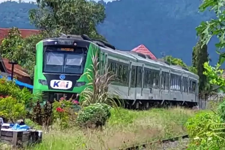 KA Lembah Anai dengan tiket murah di Sumatera Barat