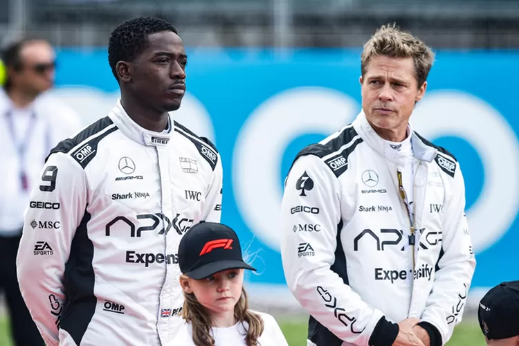 Damson Idris dan Brad Pitt dalam film bertema Formula 1 (Formula 1)