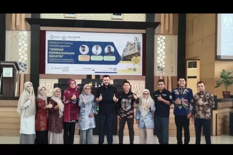Fadly Amran jadi Pembicara dalam Seminar Kewirausahaan Industri di ATI Padang