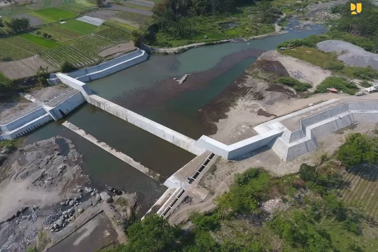 Pemerintah Pusat direncanakan akan melibatkan Jepang melalui JICA untuk membangun proyek sabo dam berteknologi canggih di Sumatera Barat di tahun 2024 ini. (Dok: Kemen PUPR)