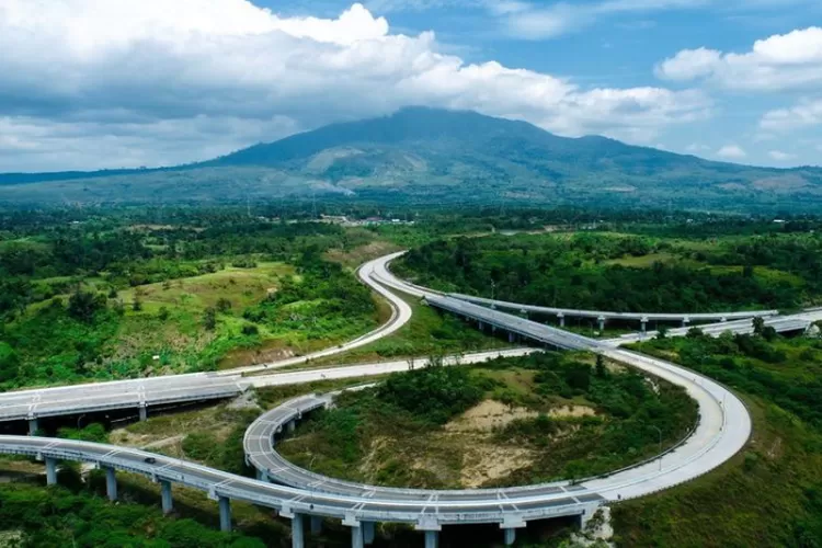 Hutama Karya Catat Rekor Kendaraan di Tol Trans Sumatera Selama Libur Idul Adha 2024 (Hutama karya)