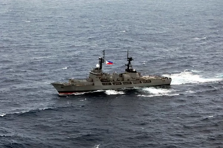 Kementerian Kelautan dan Perikanan Indonesia tankap dua kapal asing