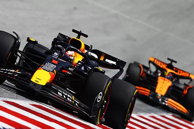 Max Verstappen memimpin balapan sprint F1 GP Austria 2024 (Oracle Red Bull Racing)