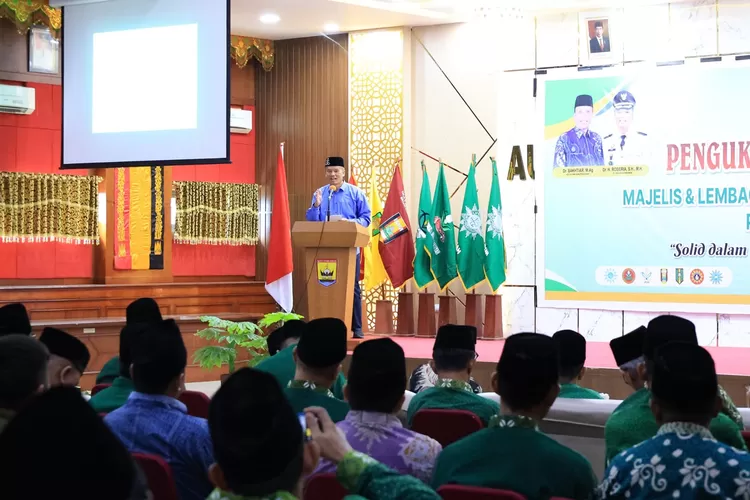 Pj Wali Kota Pariaman Hadiri Pengukuhan Majelis dan Lembaga Muhammadiyah Periode 2022-2027 (Kominfo Kota Pariaman)