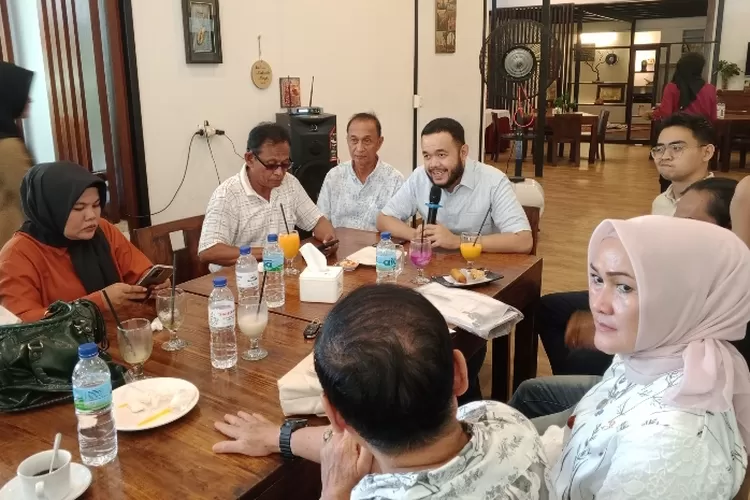Forkasmi Bertemu dengan Bakal Calon Wali Kota Padang Fadly Amran