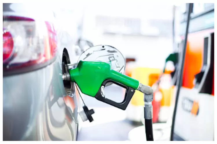 ILUSTRASI - Harga BBM di Pertamina naik oer-1 Desember 2025.