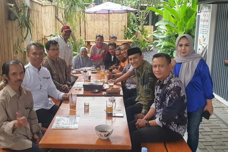 Kolaborasi IKA SMAN 15 dengan Sekolah (GoraJuara.com/dok aksi)