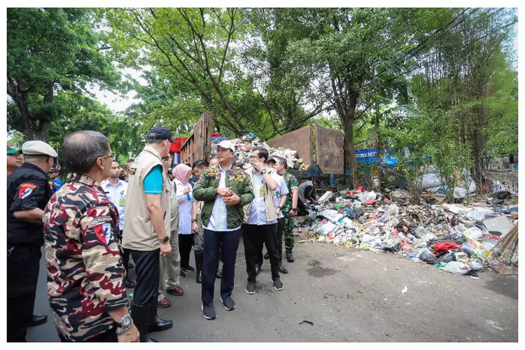 Ema Sumarna optimis masa darurat sampah Kota Bandung selesai pada akhir Desember 2023 (Gorajuara/Diskominfo Kota Bandung)