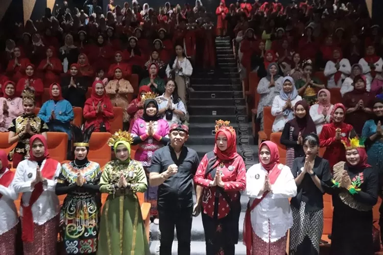 Wakil Ketua DPRD Kota Bandung H. Achmad Nugraha, D.H., S.H., mengatakan, rutinitas pentas seni dan budaya menjadi tulang punggung penting Kota Bandung  (Gorajuara.com/Humpro DPRD Kota Bandung)