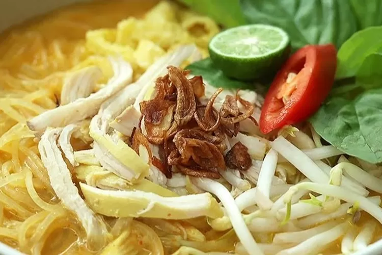 Resep BIHUN AYAM KUAH LAKSA. (Gorajuara/ YouTube/ Devina Hermawan)