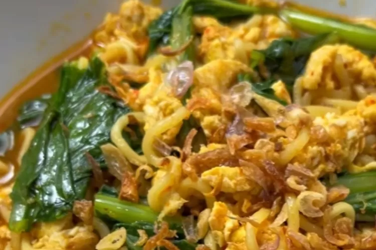 Mie tek tek bisa jadi pilihan makanan saat cuaca mendung (Foto: Gorajuara/ Tangkap layar Instagram @arfianiyanuar)