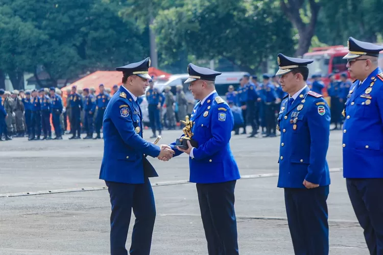 Tangguh! Diskar PB Kota Bandung Sabet Dua Penghargaan National Fire Fighter Skill Competition 2024 (Diskominfo Kota Bandung)