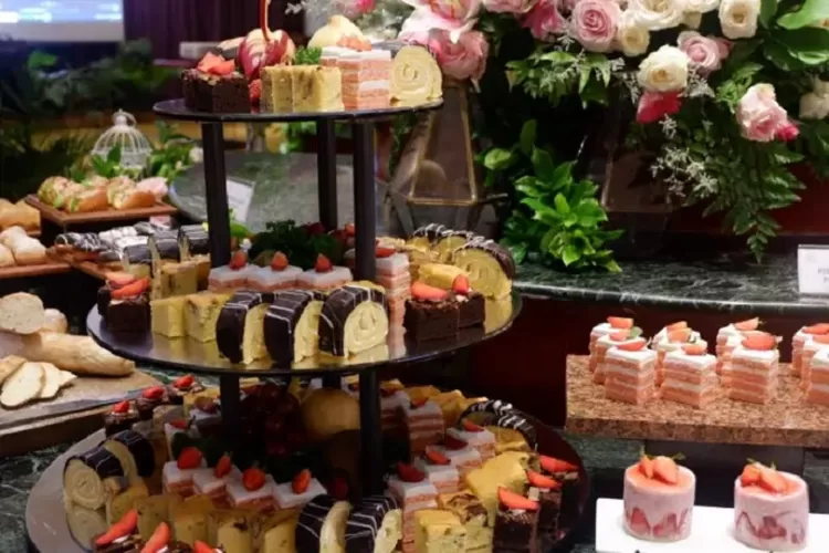 Grand Candi Hotel Semarang Iftar Picnic 2024, Lezatnya Hidangan Internasional dan Promo Menginap Spesial!  (Grand Candi Hotel Semarang / GoraJuara.com)