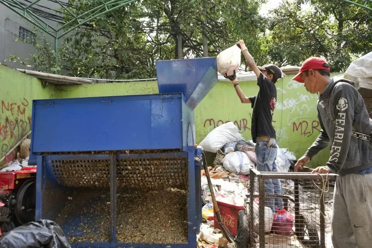 Dari Sampah Jadi Cuan! Warga RW 13 Kelurahan Pasirjati Raup Untung Jutaan Rupiah&nbsp; (Diskominfo Kota Bandung)