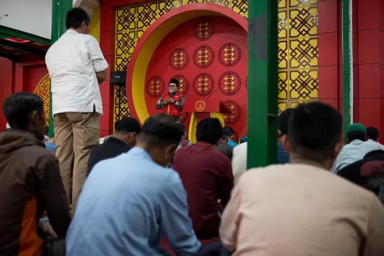 Bergaya Arsitektur Tionghoa, Masjid Lautze 2: Pusat &lsquo;Log In&rsquo; di Kota Bandung (Diskominfo Kota Bandung)