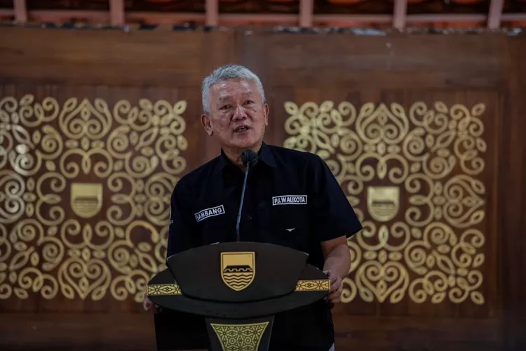 Siapkan Tiga Kuintal Bubuk Abate, Pemkot Bandung Gerak Cepat Tanggulangi Tren Kenaikan Kasus DBD (Diskominfo Kota Bandung)