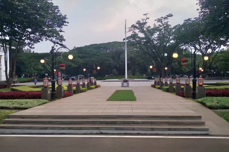 Indahnya Kota Bandung Menyambut Idulfitri 1445H dengan Bunga Katsuba yang Memikat Hati (Bandung.go.id / Gorajuara.com)