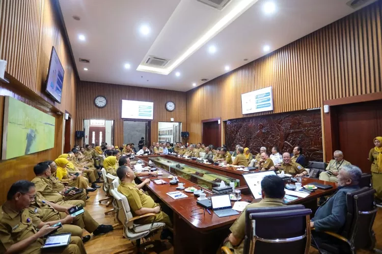 Permudah Aduan dan Masukan, Pemkot Bandung Bakal Integrasikan Layanan Pengaduan: Inovasi Terbaru untuk Pelayanan Masyarakat (Humas Bandung / GoraJuara.com)