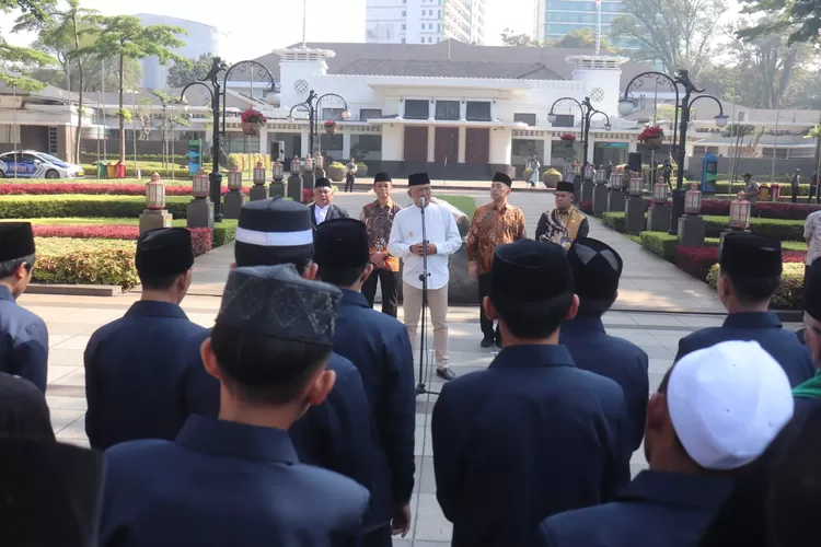 Optimisme Kota Bandung meraih juara MTQ tingkat Provinsi Jawa Barat kembali muncul. Simak persiapannya dalam artikel ini! (Humas Bandung / GoraJuara.com)