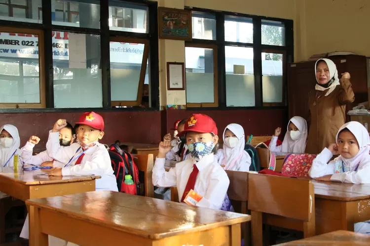 Mencegah DBD Jadi Prioritas! Dinkes Bandung Sosialisasi di Sekolah dan Madrasah (Humas Bandung / GoraJuara.com)