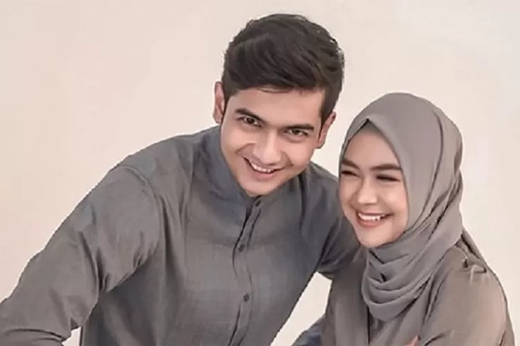 Terungkap alasan perpisahan Ria Ricis dan Teuku Ryan: konflik keluarga dan keputusan ibu mertua.  (Instagram @teukuryantr/ Gorajuara.com)