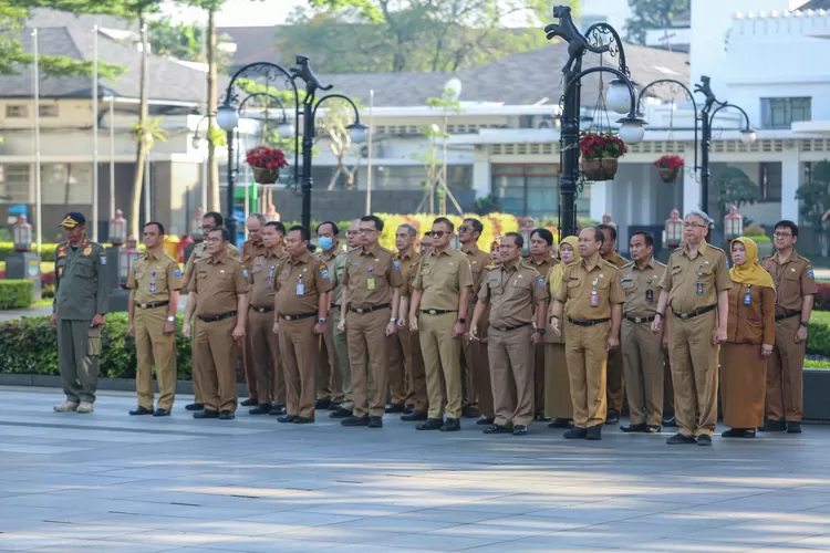 ASN Kota Bandung menjadi penggerak utama promosi pariwisata, meningkatkan kesejahteraan dan daya tarik wisata kota. (Humas Bandung / GoraJuara.com)