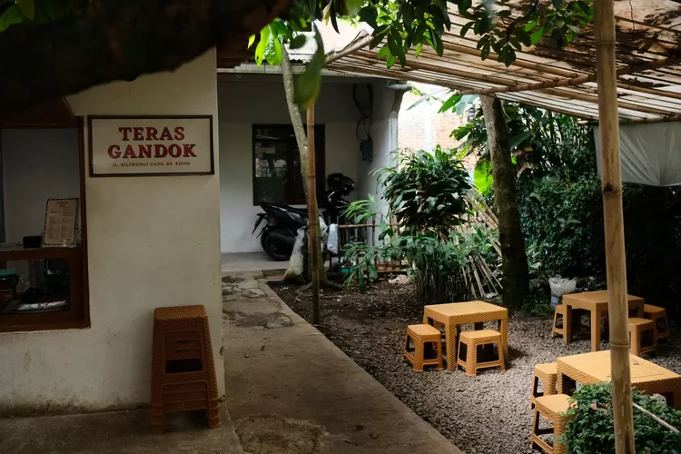 Teras Gandok: Kedai Kopi Hangat di Sekitar Teras Cikapundung (Humas Bandung / GoraJuara.com)