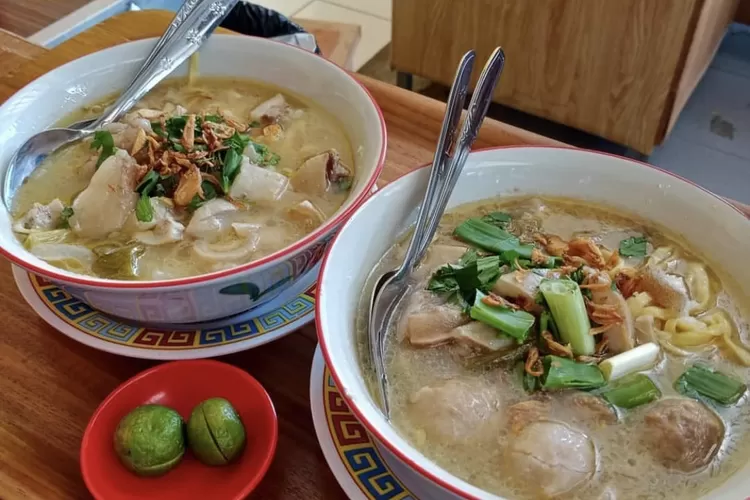 Mie Kocok Mang Dadeng, Kuliner Legendaris di Braga Bandung yang Menggoda Selera (Humas Bandung / GoraJuara.com)