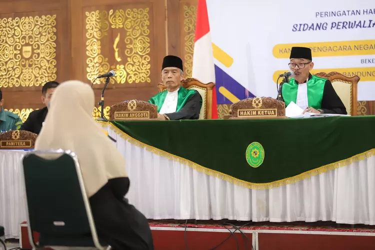 Kolaborasi Kejati Jabar dan Pemkot Bandung gelar sidang perwalian anak terbuka, pastikan kepastian hukum bagi anak-anak. (Humas Bandung / GoraJuara.com)