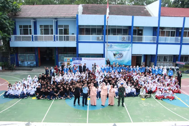 Cegah bullying di sekolah bersama PANGLIMA. Yuk, ciptakan lingkungan yang aman dan nyaman di SMP Angkasa Husein Sastranegara! (Humas Bandung / GoraJuara.com)