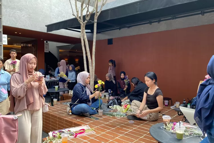 Weekend Bingung Mau ke Mana? Yuk, Ikut Workshop Flower Market di Bandung! (Humas Bandung / GoraJuara.com)