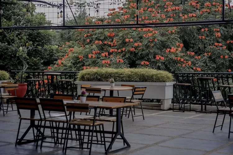 hidden gem kafe di Bandung yang Instagramable dan nyaman buat nongkrong, cocok banget buat santai di akhir pekan (Instagram @HappySpace 2.0 / GoraJuara.com)