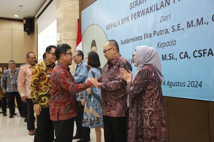 Ketua Sementara DPRD Kota Bandung H. Agus Andi Setyawan, menghadiri sertijab Kepala BPK Perwakilan Jawa Barat (Dok: Indra/Humpro DPRD Kota Bandung)