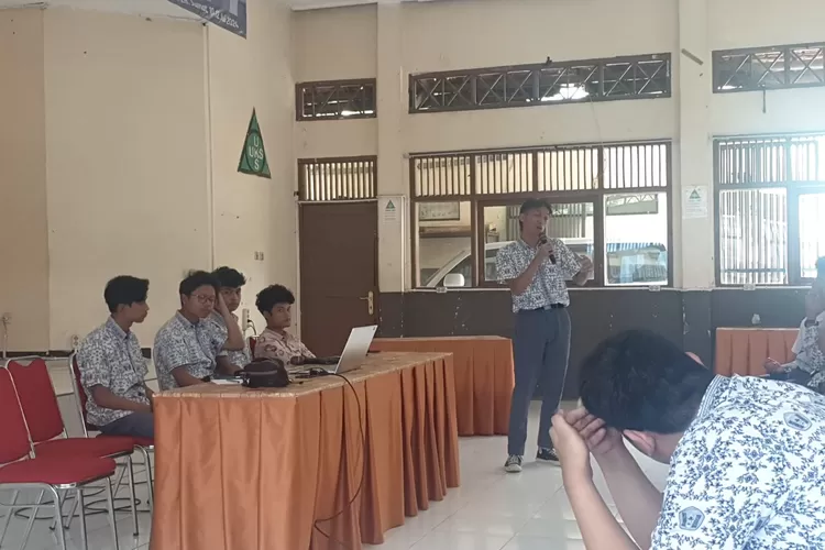Workhsop Pemahaman Tentang Pasar Modal di Sekolah (GoraJuara.com/dok AKSI)