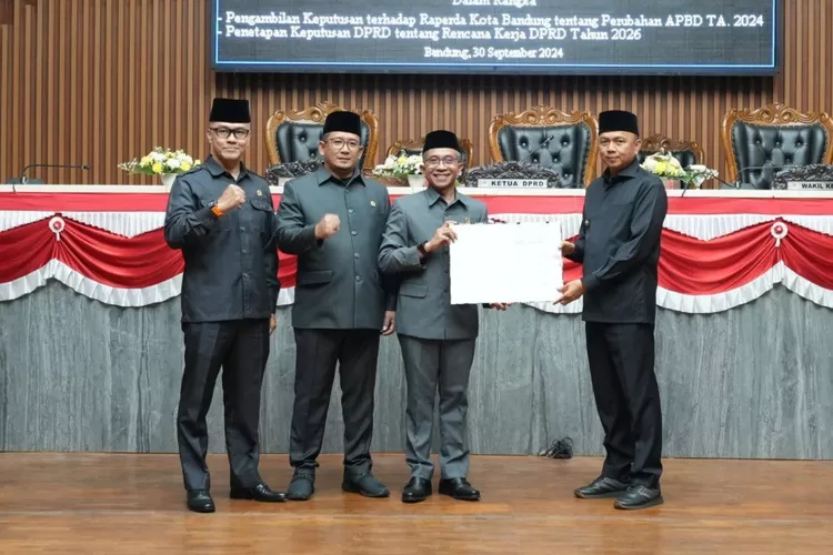 DPRD Kota Bandung menggelar rapat paripurna, di Gedung DPRD Kota Bandung (Dok: Niko/Humpro DPRD Kota Bandung)