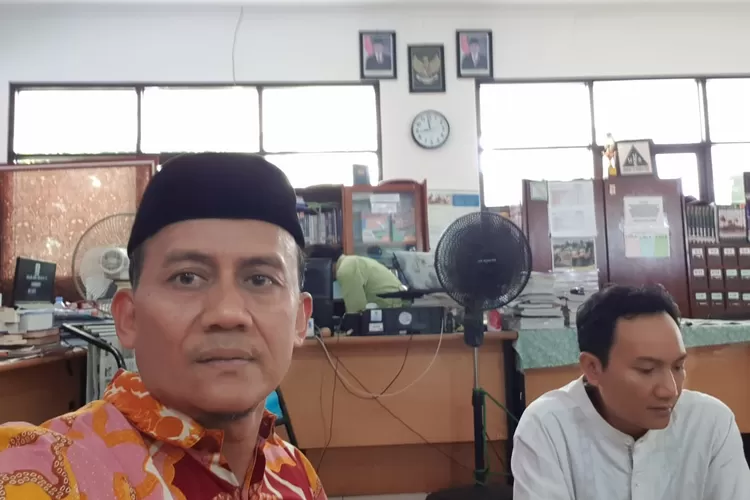 Dr. Toto Suharya, S.Pd., M.Pd, Sekjen DPP AKSI Supervisi Perpustakaan (GoraJuara.com/dok AKSI)