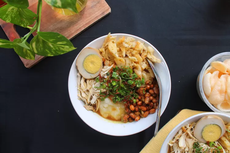 Si Legendaris yang Konsisten Buka 24 Jam&nbsp;, Yuk Mampir ke Bubur Ayam Bejo (Diskominfo Kota Bandung)