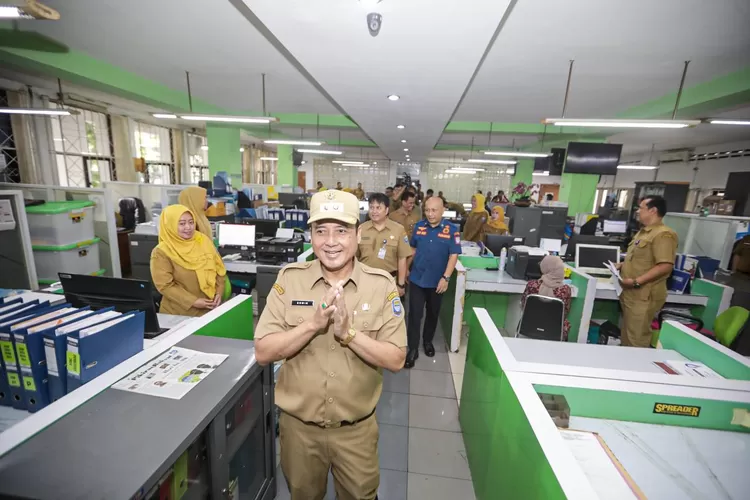 Wakil Wali Kota Bandung Tinjau OPD di Balai Kota, Dorong Optimalisasi Pelayanan Publik (Diskominfo Kota Bandung)