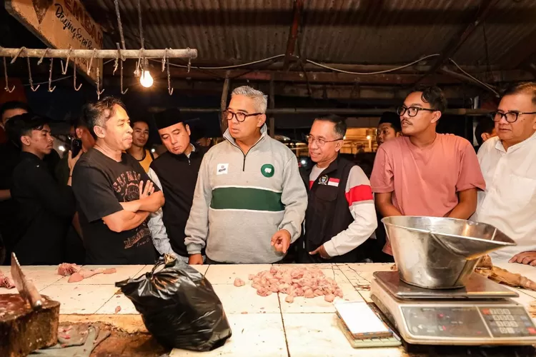 Ketua DPRD Soroti Pengelolaan Sampah Pasar Caringin, Farhan pastikan Segera Ditangani (Diskominfo Kota Bandung)