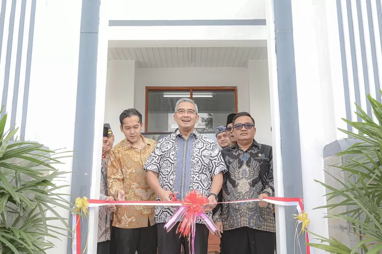 Resmikan Gedung Baru SDN 090 Cibiru, Wali Kota Bandung: Pendidikan Berkualitas adalah Prioritas (Diskominfo Kota Bandung)