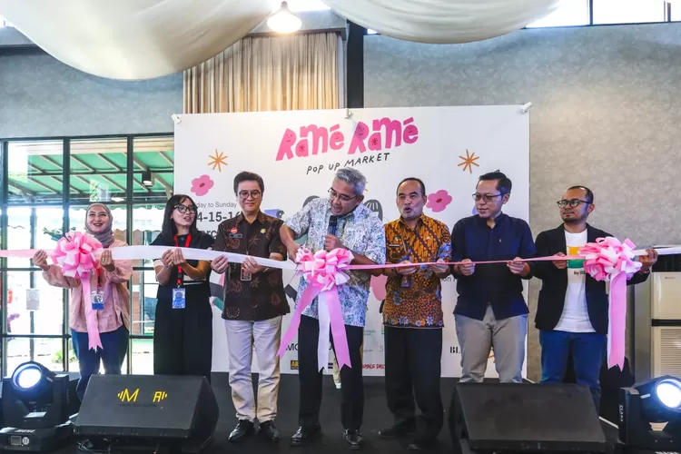 Pemkot Bandung Pastikan Ekosistem Ekonomi Kreatif Terus Berkembang&nbsp; (Diskominfo Kota Bandung)