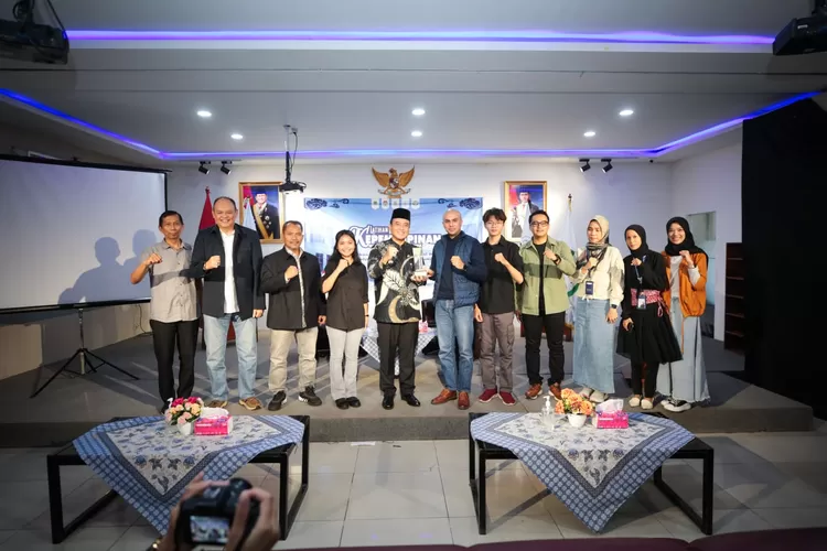 Berikan Motivasi Masiswa UTB, Wakil Wali Kota Bandung: Kepemimpinan adalah Jalan Menuju Kesuksesan dan Keberkahan (Diskominfo Kota Bandung)