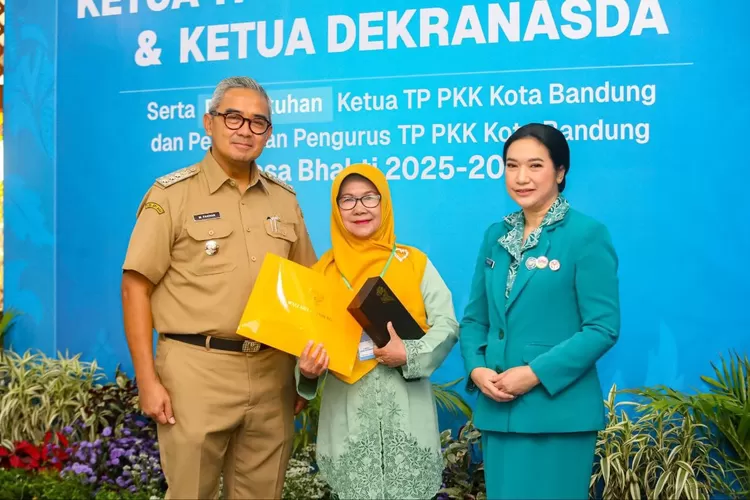 Teh Aya Jabat Ketua TP PKK dan Posyandu Kota Bandung 2025-2030: Songsong Keluarga Sejahtera dan Berdaya (Diskominfo Kota Bandung)