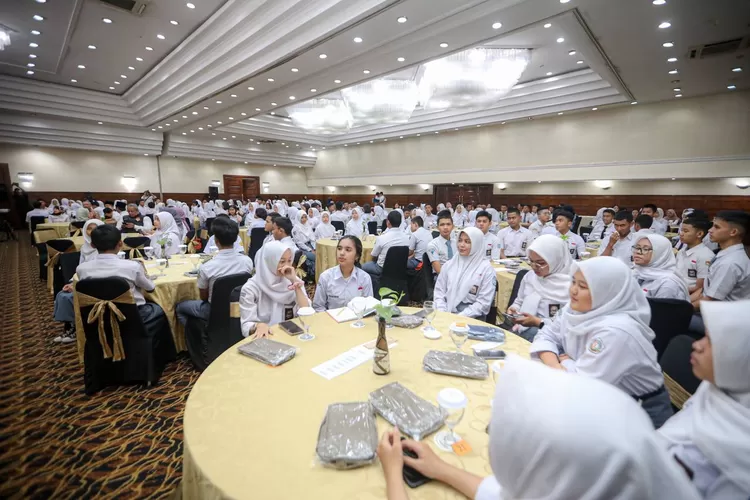 300 Siswa Ikuti Pendidikan Politik Generasi Muda Kesbangpol Kota Bandung (Diskominfo Kota Bandung)