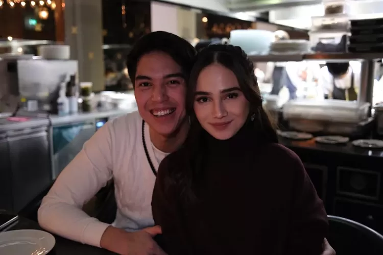 Syifa Hadju dan El Rumi sempat jalan-jalan ke luar negeri (Foto: Gorajuara/ Instagram/ @syifahadju)